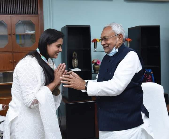 राष्ट्रीय निशानेबाजी प्रतियोगिता में गोल्ड मेडल जीतने पर बिहार विधानसभा में दी गई बधाई और शुभकामनाएं