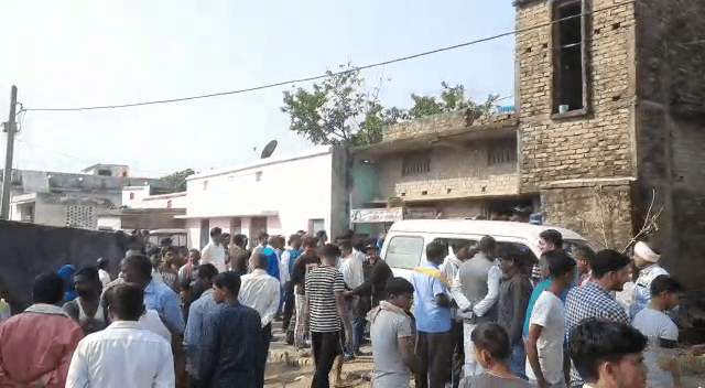 जहरीली शराब से मौत की आशंका,पुलिस छानबीन में जुटी