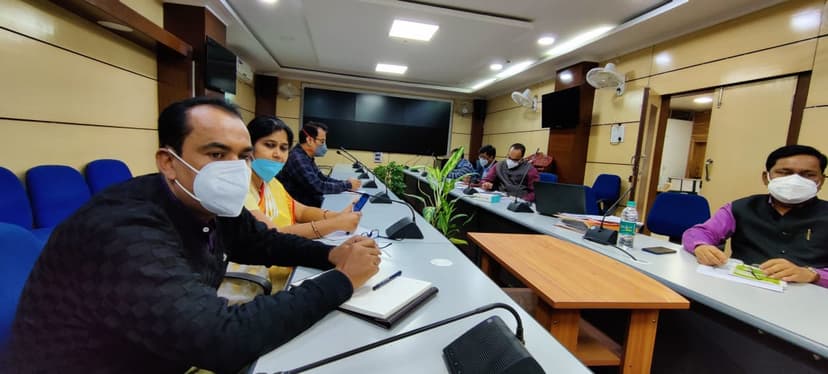 उपायुक्त और विकास आयुक्त सीजीएफ की योजनाओं का डीपीआर एक सप्ताह में कराए उपलब्ध