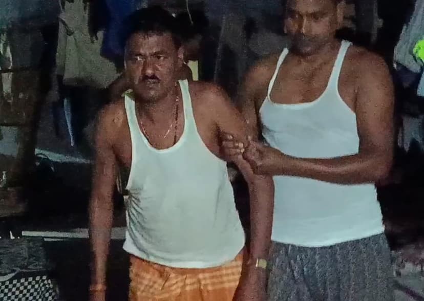 NALANDA में थानेदार समेत 10 पुलिसकर्मी घायल...शराब कारोबारी की गिरफ्तारी के बाद हुआ बवाल