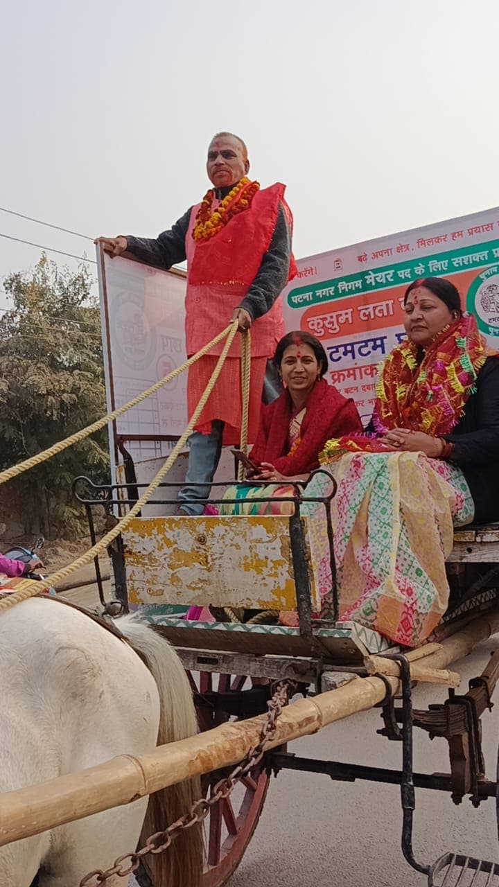 चुनाव आयोग ने दिया टमटम छाप, तो निकल पड़ी टांगा पर प्रचार करने