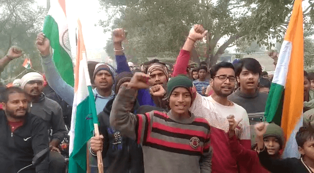 शहीद चंदन अमर रहे के नारों से गूंजा खगड़िया का गोगरी..अंतिम यात्रा में उमड़ा जनसैलाब..