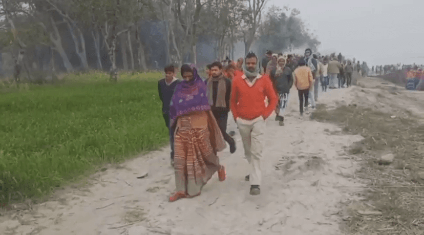 गोपालगंज में नाव डूबने से 20 से ज्यादा लोग डूबे,मौके पर मची अफरा-तफरी