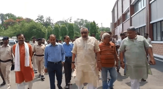 जातीय जनगणऩा का स्वागत करने के साथ ही BJP ने जनसंख्या नियंत्रण कानून का राग छेड़ा