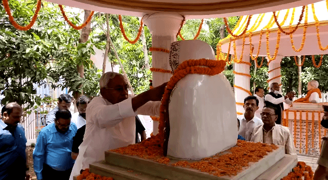 जब 11 साल के सोनू ने CM नीतीश से कहा कि सरकारी स्कूल में पढाई नहीं होती...मुझे पढकर IAS बनना है.