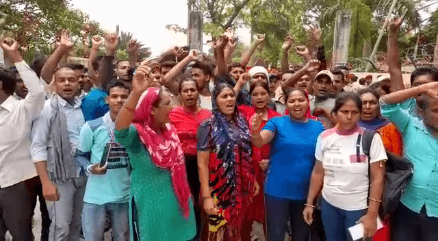 बहाली में गड़बड़ी का आरोप लगा HOMEGUARD अभ्यर्थियों ने SP-DM के समक्ष किया जोरदार हंगामा