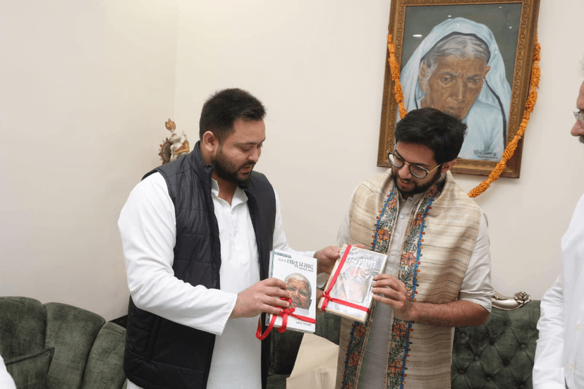 पटना में बोले आदित्य ठाकरे, तेजस्वी के साथ लोकतंत्र को बचाने के लिए काम करेंगे