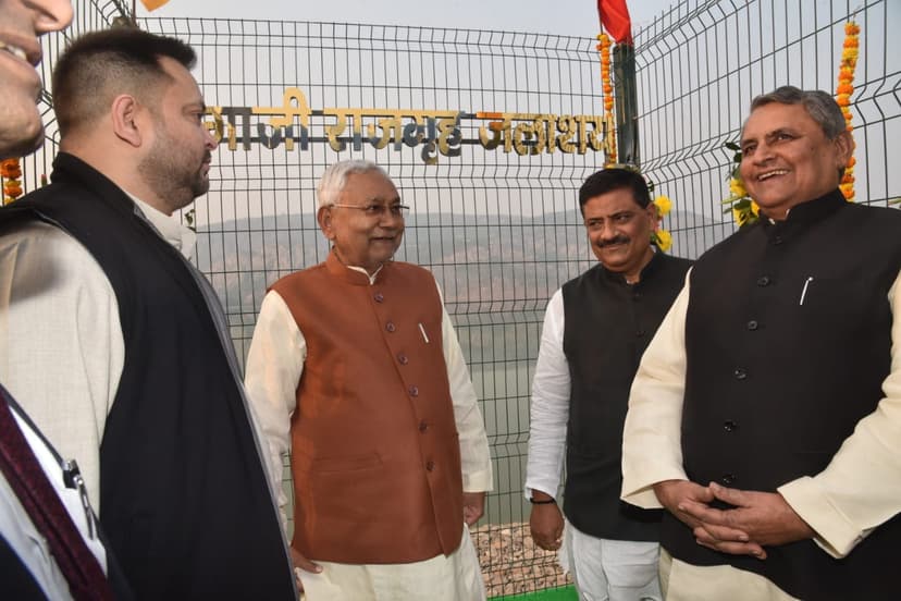 बोले- अब केवल गंगा जल पीजिए मत, रोज कीजिए स्नान, खाना भी बनाइए लेकिन ...