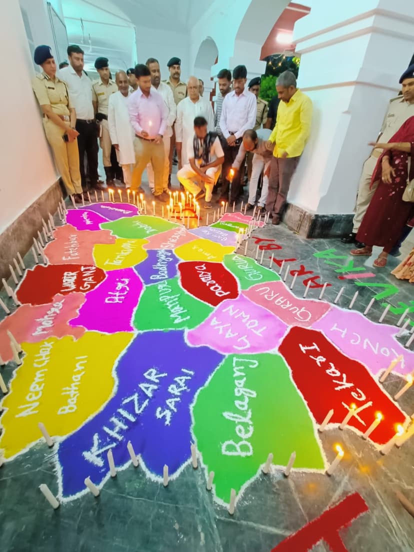सभी ने एक-दूसरे को दी बधाई, केक काट कर मनाया जश्न