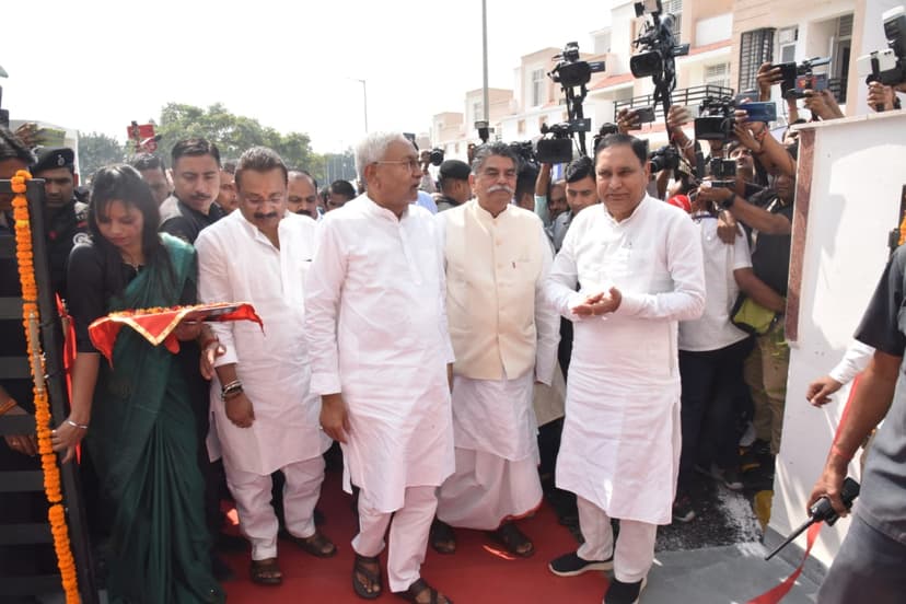 CM नीतीश ने हाईटेक विधायक आवास का किया उद्घाटन, देखिए तस्वीरों में