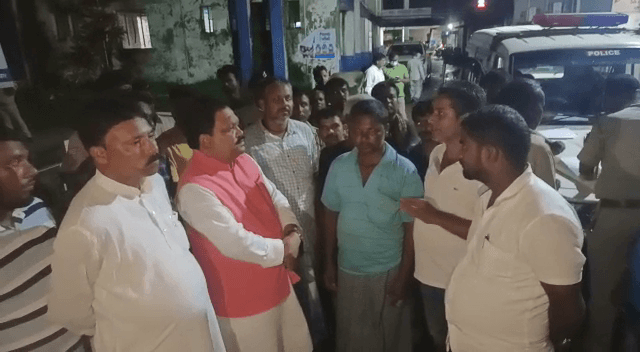 अररिया में इलाज कराने जा रहे मुखियापति एवं उनके बच्चे समेत चार की मौत..