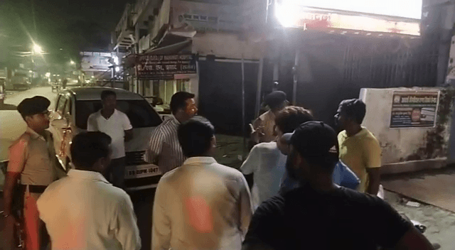 बेगूसराय के बाद हाजीपुर में बाइक सवार अपराधियों ने सरेआम की फायरिंग..