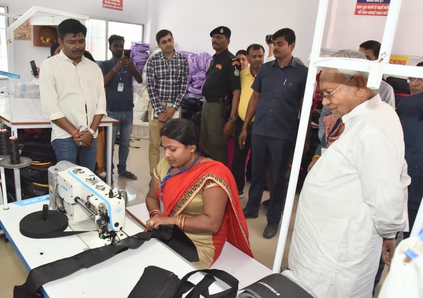 अब उद्योग के क्षेत्र में भी बिहार की महिलायें कर रही हैं बेहतर काम--CM नीतीश