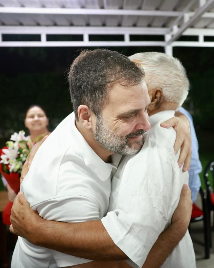 दिल्ली में मीसा भारती के आवास पर लालू से मिले राहुल गांधी, क्या हुई बात...पढ़िए पूरी खबर