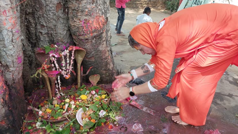 शिव भक्ति में दिखे लीन, महाशिवरात्रि पर की खूब पूजा-अर्चना
