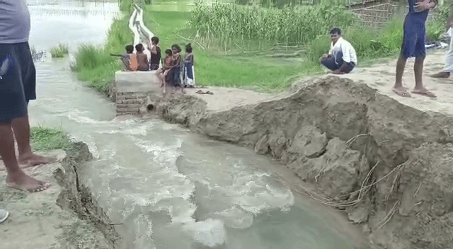 तो दूसरी तरफ नहर का बांध टूटने से फसलें बर्बाद,अधिकारियों पर लगा लापरवाही का आरोप