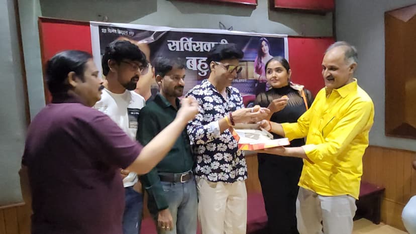 आनंद ओझा संग मचायेंगी धमाल, भोजपुरी फैंस उत्साहित