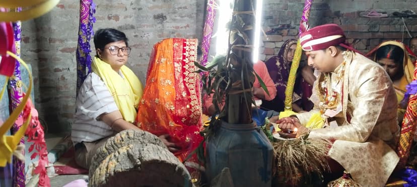 कुंवारी डॉक्टर साहिबा ने गरीब बेटी का पिता बन शादी में किया कन्यादान..