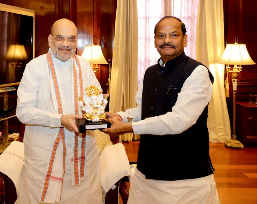 राज्यपाल बनने के बाद पहली बार दिल्ली पहुंचे रघुवर दास, राष्ट्रपति, प्रधानमंत्री और गृह मंत्री से की मुलाकात