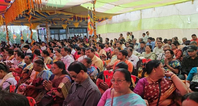 बोधगया में हुआ चीवरदान, कई देशों के बौद्ध श्रद्धालुओं ने लिया भाग