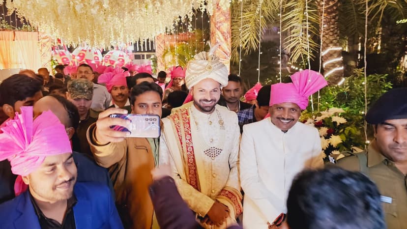 क्रिकेटर मुकेश कुमार ने रचाई शादी, इस हसीना को चुना अपना लाइफ पार्टनर