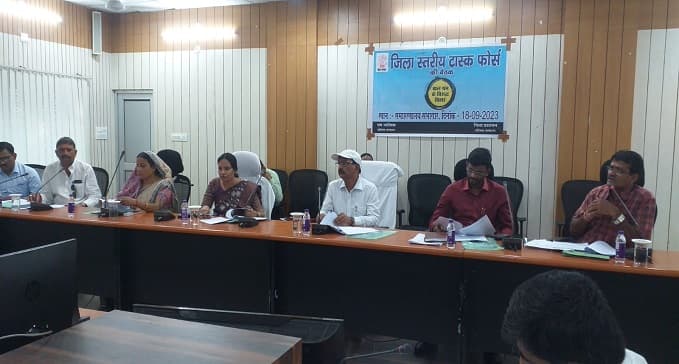 DM का निर्देश, कहा : धावा दल को रखें एक्टिव, नियमित रूप से कराएं होटलों की जांच