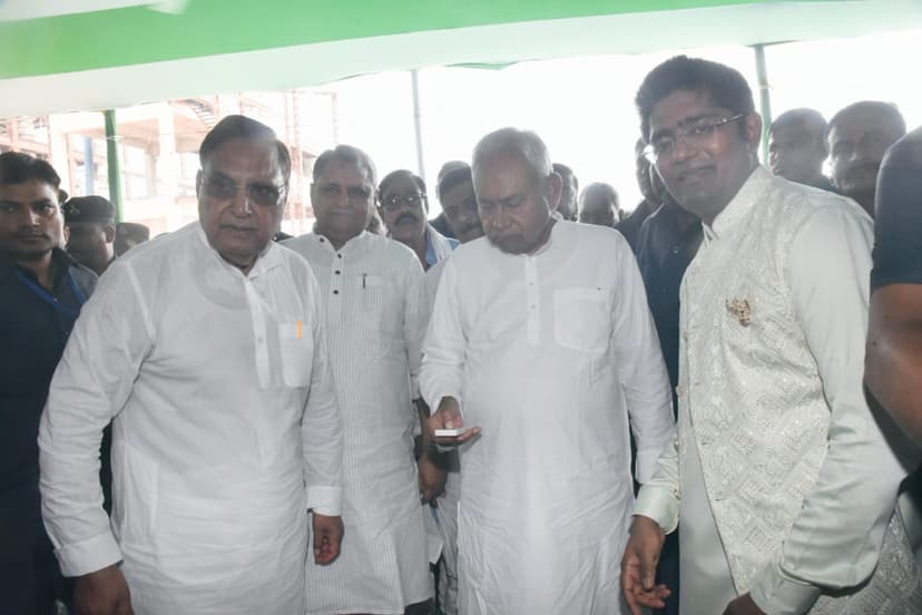 नालंदा में एथेनॉल प्लांट का CM नीतीश कुमार ने किया उद्घाटन
