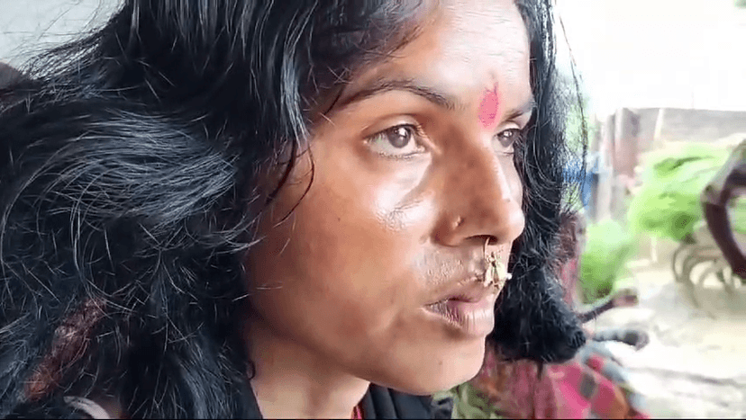 गढ़वा की इस लड़की को लोग क्यों बता रहे नागिन ? दर्शन और पूजा करने पहुंच रहे लोग