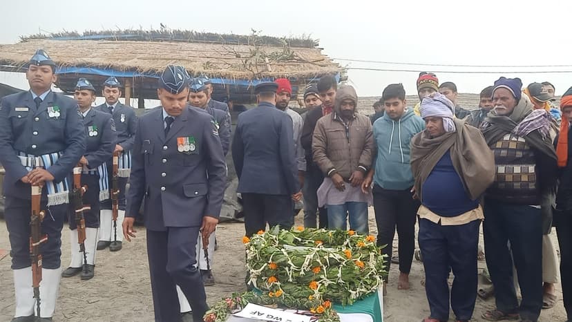 मुजफ्फरपुर का एयरफोर्स जवान लद्दाख में शहीद, गांव में पसरा मातमी सन्नाटा