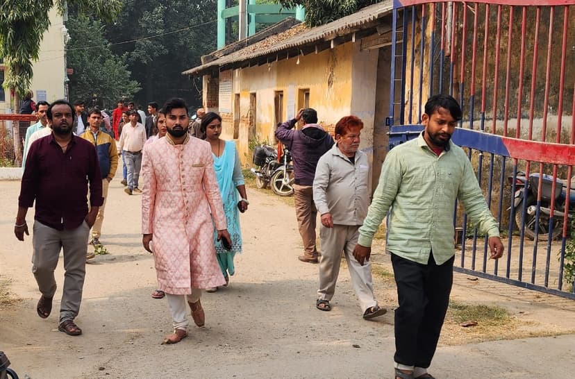 बारात में शामिल महिला और पुरुषों के साथ की मारपीट, जमकर हुई लूटपाट, 12 से अधिक लोग जख्मी
