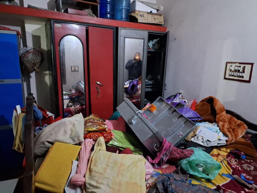 मुजफ्फरपुर में SKMCH के डॉक्टरों के घर भीषण डकैती..