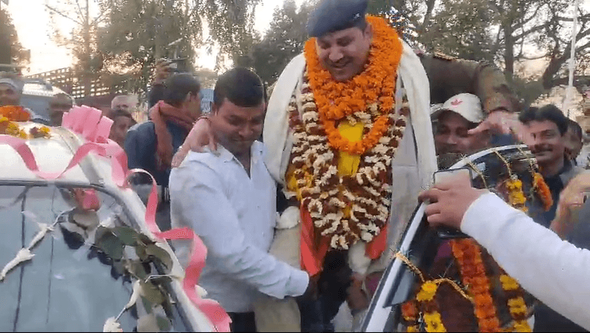 जब एक थानेदार को गांव की बेटी की तरह दी गई विदाई..