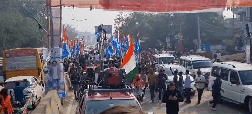 जब राहुल गांधी के सारथी बने तेजस्वी यादव,तो कार्यकर्ताओं का जोश हुआ हाई..