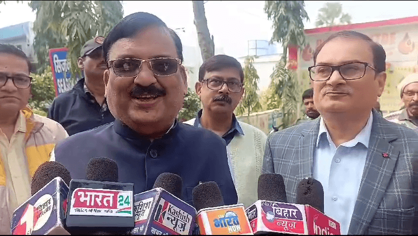 बिहार में डॉक्टर और कर्मी बना रहे हैं एडवांस हाजिरी,खुलासा होते ही स्वास्थ्य विभाग में हड़कंप..