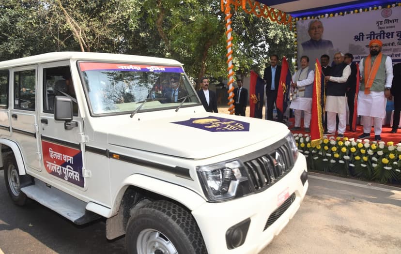 CM नीतीश ने 383 पुलिस वाहनों का किया लोकार्पण..