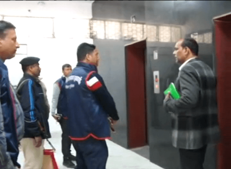 मादक पदार्थ की सूचना पर EOU ने प्रधान डाकघर में मारा रेड,मचा हड़कंप..