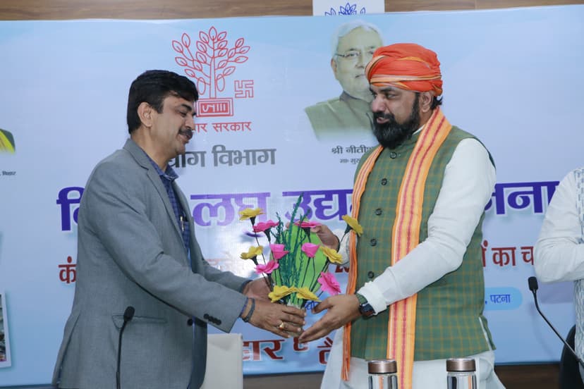 डिप्टी CM ने किया ऐलान, लघु उद्यमी योजना के 50 हजार लाभुकों का चयन