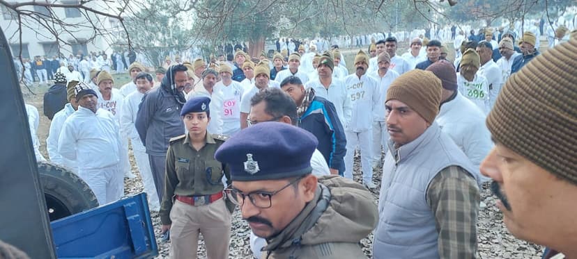 बक्सर में BMP जवान का पेड़ से लटका मिला शव,पुलिस महकमा में हड़कंप..