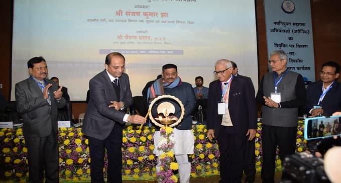 बोले मंत्री संजय झा, कहा : इंजीनियर CM के हाथों में सेफ है बिहार