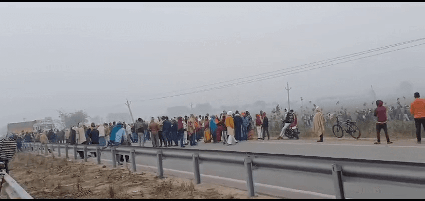 पटवन के दौरान किसान की निर्मम हत्या,आक्रोशित ग्रामीणों ने काटा बवाल