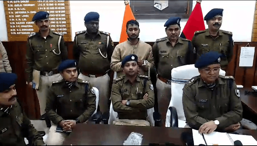 दूसरे लड़के से अटैचमेंट का हुआ शक, तो प्रेमी ने प्रेमिका को एकांत में बुलाकर दिया सरप्राइज गिफ्ट