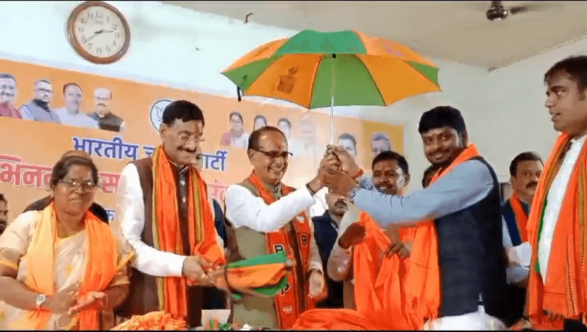 शिवराज सिंह ने कार्यकर्ताओं को दिया जीत का मंत्र, कांग्रेस और JMM को बताया झूठ बोलने वाली मशीन