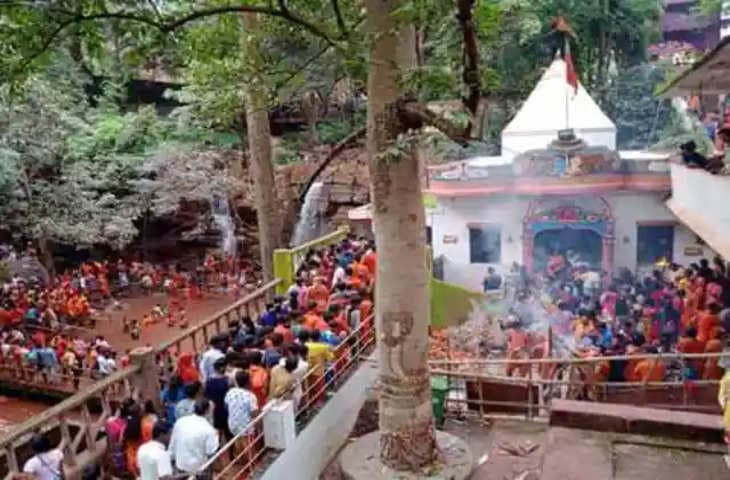 शिव की भक्ति में डूबे श्रद्धालु, बोल बम के जयकारे से पूरा वातावरण हुआ शिवमय