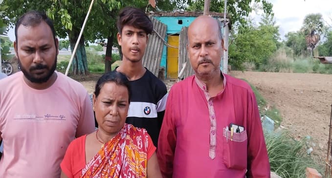 पूरी फैमिली के साथ की मारपीट, थाना पहुंचा पीड़ित परिवार, कहा : नहीं मिला इंसाफ तो कर लेंगे आत्मदाह