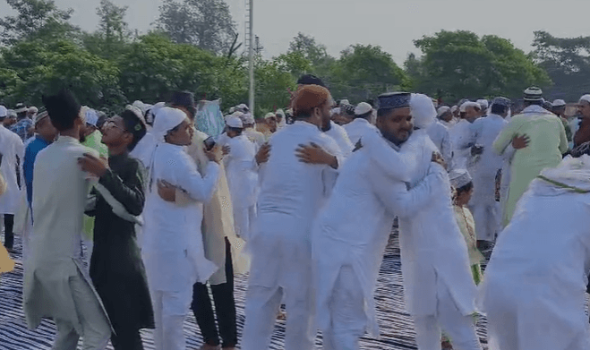 देश में अमन चैन और भाईचारे की मांगी गयी दुआएं
