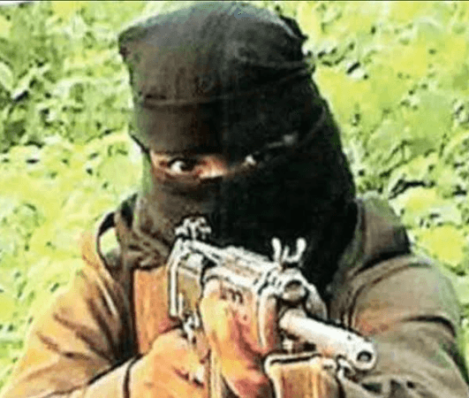 NIA की तलाशी में आपत्तिजनक दस्तावेज समेत कई सामाग्री बरामद