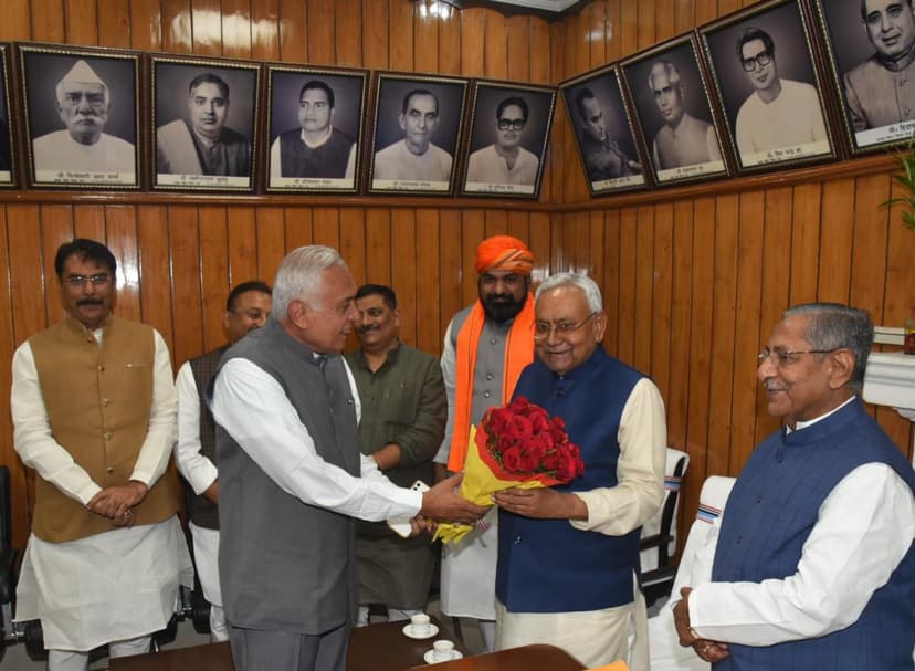 CM नीतीश को जन्म दिन पर मिल रही है बधाइयां,RJD ने शुभकामना के साथ सलाह भी दी..