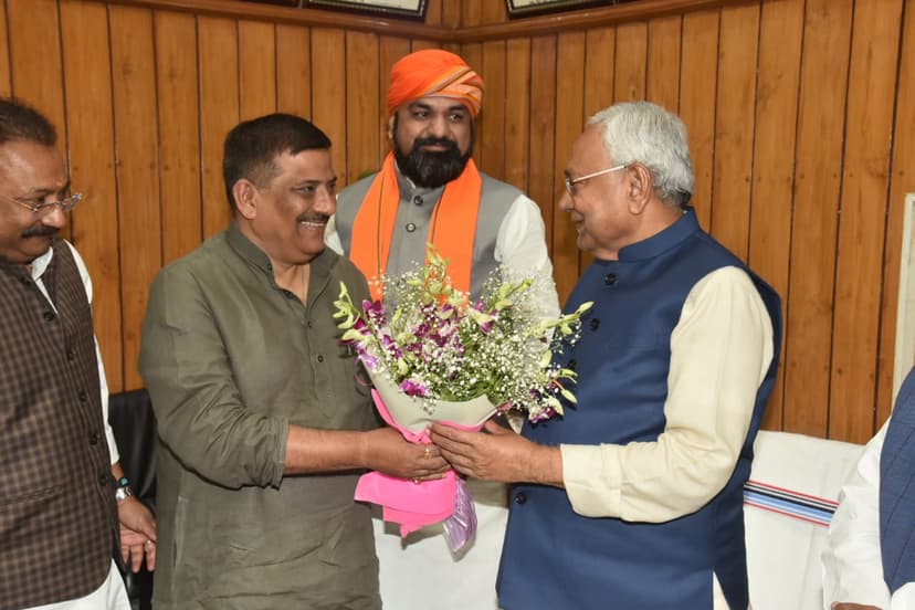 CM नीतीश को जन्म दिन पर मिल रही है बधाइयां,RJD ने शुभकामना के साथ सलाह भी दी..
