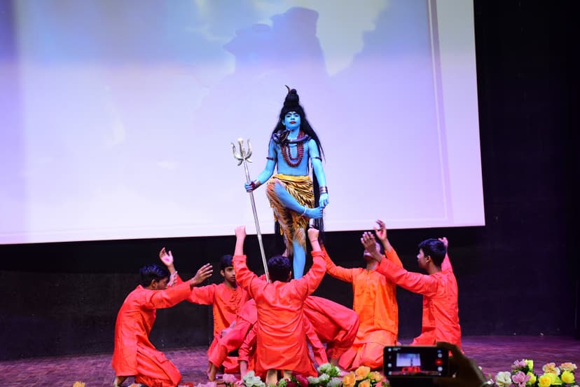 विद्या विहार में धूमधाम से मनाया गया वार्षिकोत्सव 2024, छात्र-छात्राओं की शानदार प्रस्तुति ने मोहा लोगों का मन