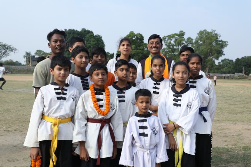 राजधानी रांची में चलाया जनसंपर्क अभियान, मतदाता जागरण अभियान में भी हुए शामिल